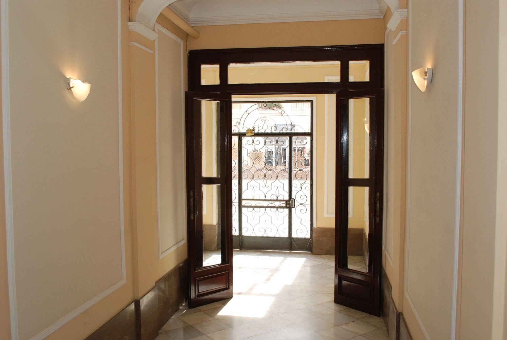 Vlc Apartaments El Carmen Валенсия Екстериор снимка